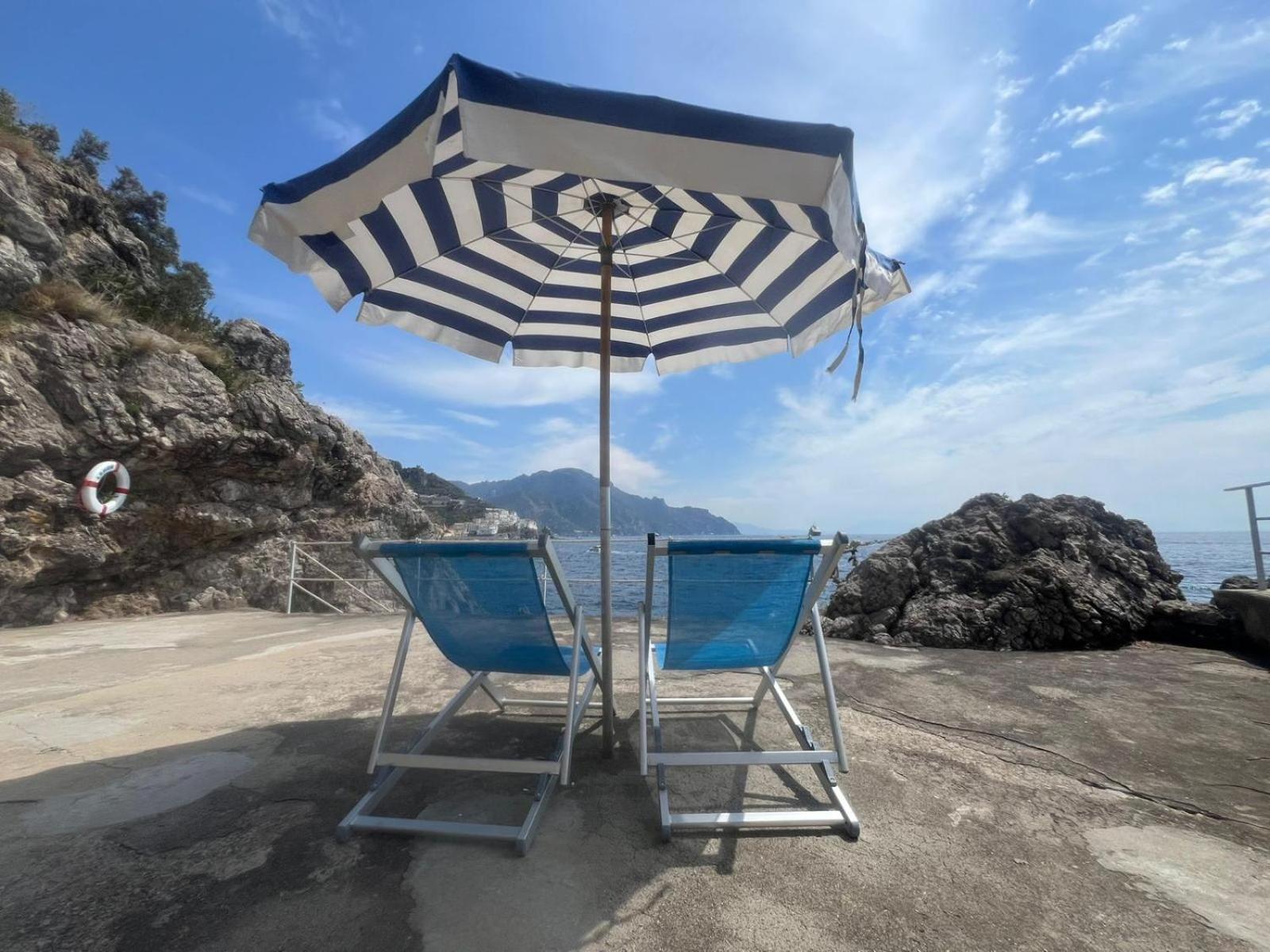 Appartamento Di Raphael Con Discesa Privata Al Mare 阿马尔菲 外观 照片