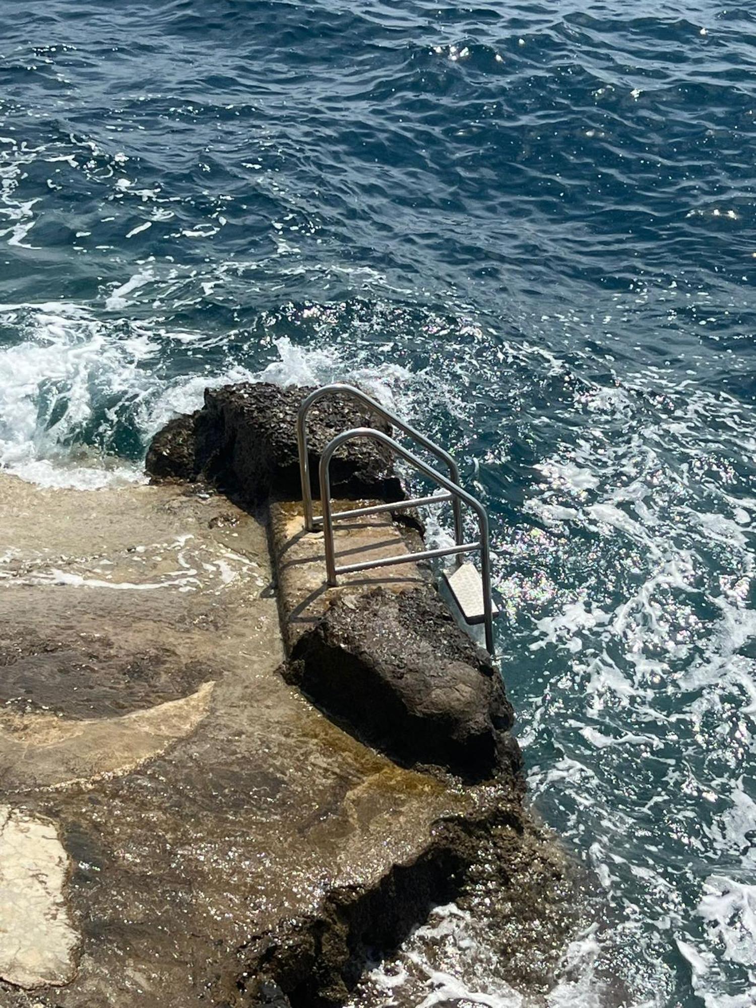 Appartamento Di Raphael Con Discesa Privata Al Mare 阿马尔菲 外观 照片